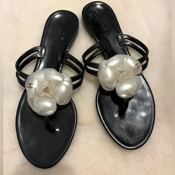 Chanel Authentic Flip Flops With Camellia Flower - Picture 1 of 5